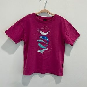 Girls Dark Pink T-Shirt Unicorn Whale Graphic Tee Vancouver Aquarium Size 6